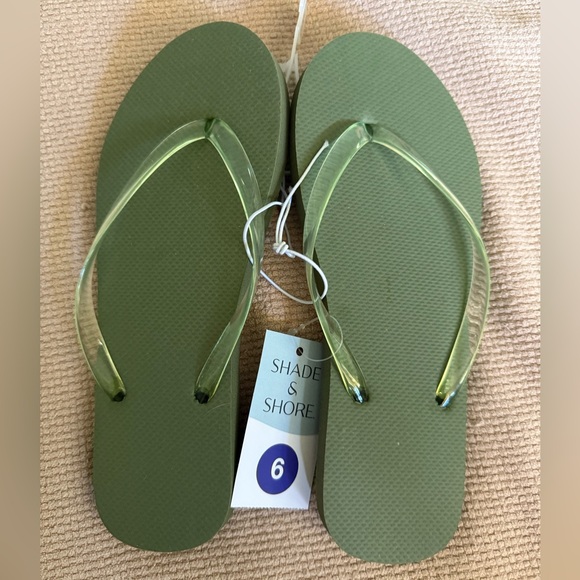 NWT Shade & Shore Olive Green Sandals - Picture 1 of 2